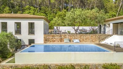 Villa - 204 m² - 6 pièces