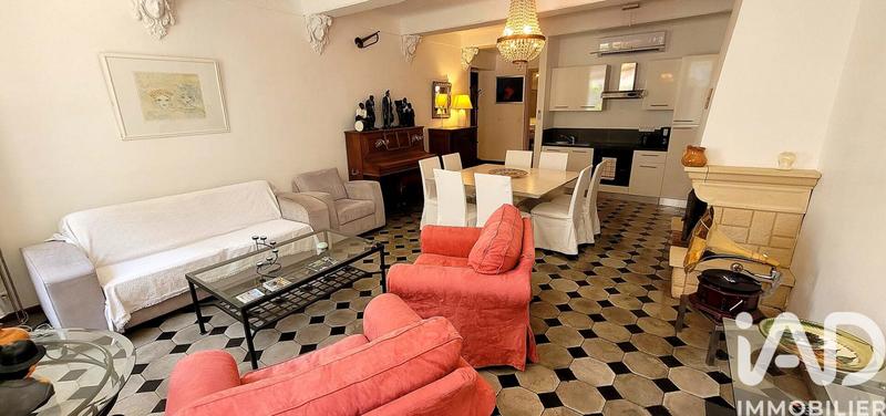 Maison - 423 m² - 17 pièces