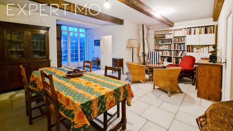 Maison - 307 m² - 10 pièces