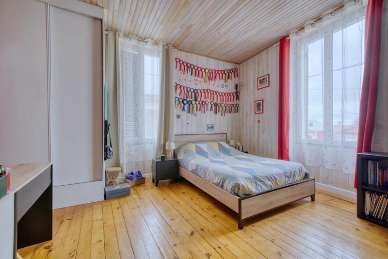 Maison de ville - 136 m² - 6 pièces