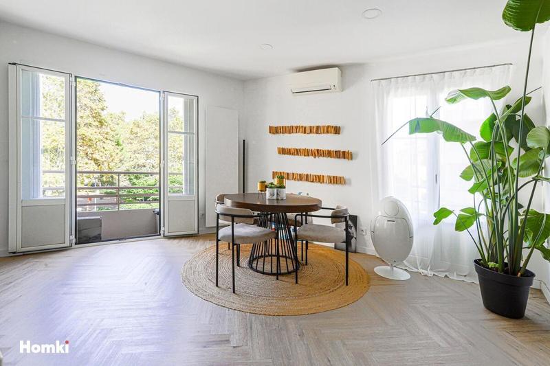 Appartement - 74 m² - 2 pièces