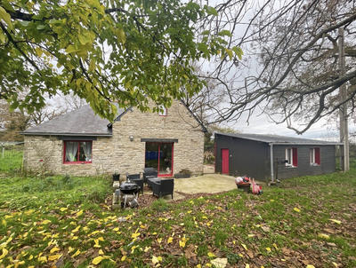 Maison - 95 m² - 5 pièces