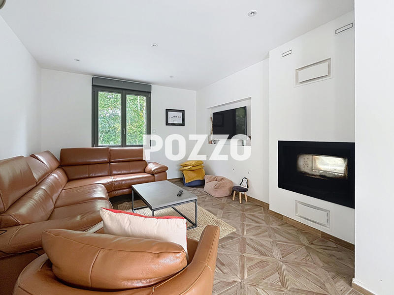 Maison - 166 m² - 6 pièces