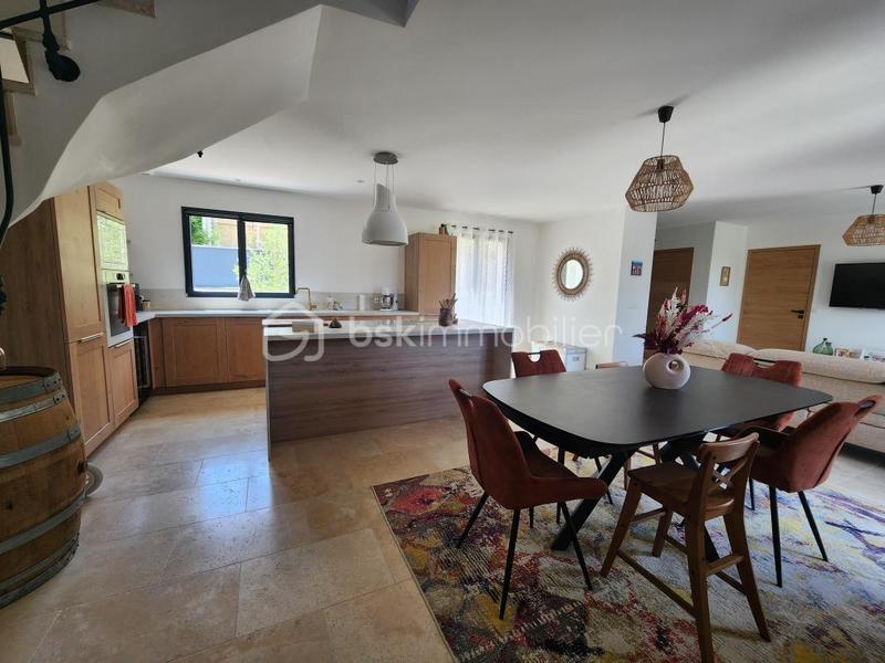 Maison - 123 m² - 6 pièces