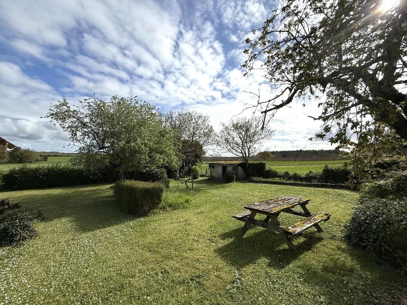 Maison - 180 m² - 9 pièces