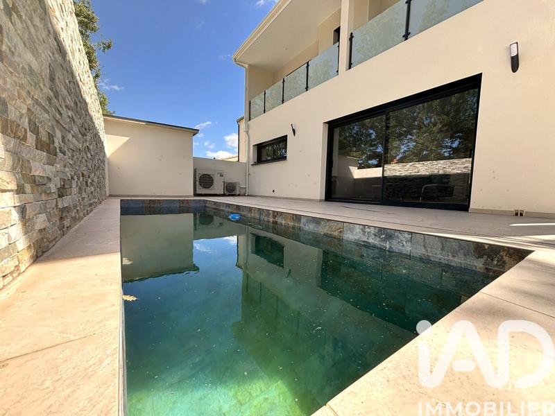 Maison - 159 m² - 6 pièces