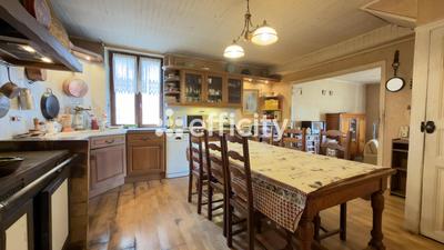 Maison - 154 m² - 7 pièces