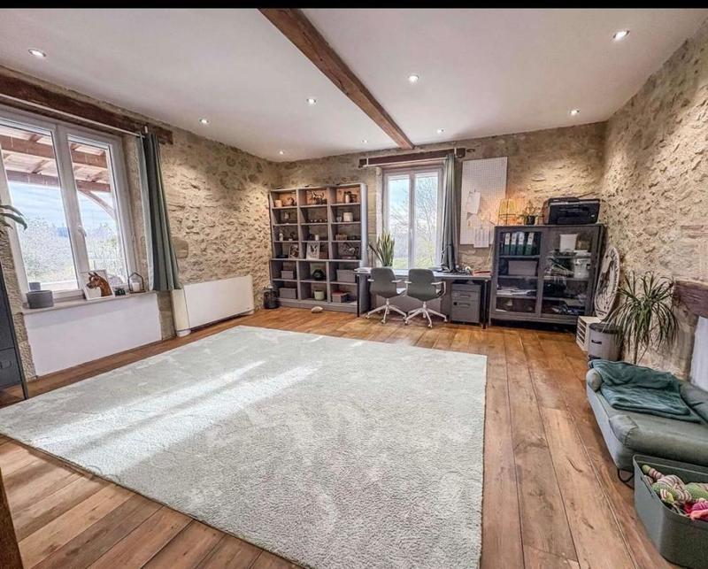 Demeure - 325 m² - 10 pièces