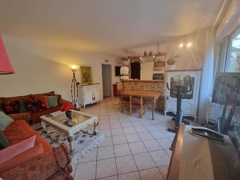 Appartement - 64 m² - 3 pièces