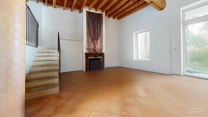 Maison - 235 m² - 5 pièces