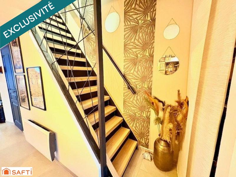 Maison - 157 m² - 8 pièces