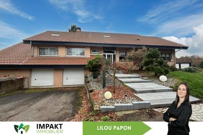 Maison - 300 m² - 11 pièces