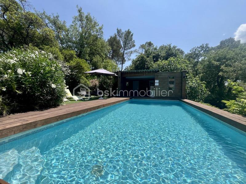 Maison d'architecte - 282 m² - 10 pièces