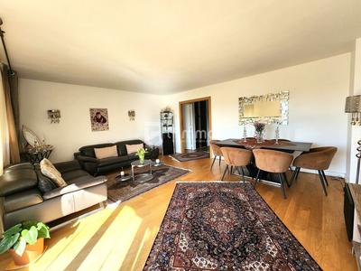 Appartement - 94 m² - 5 pièces