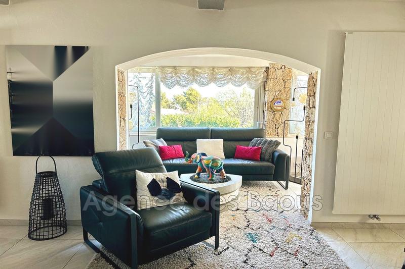 Maison - 260 m² - 7 pièces