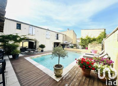 Maison - 222 m² - 7 pièces