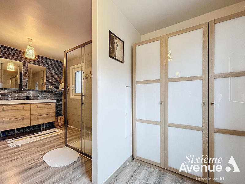 Maison - 140 m² - 6 pièces