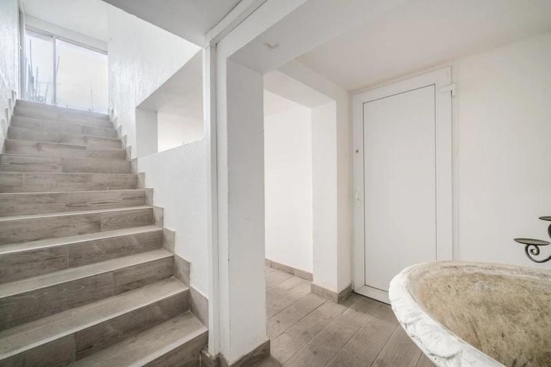 Appartement - 199 m² - 8 pièces