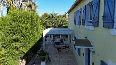 Maison - 200 m² - 6 pièces