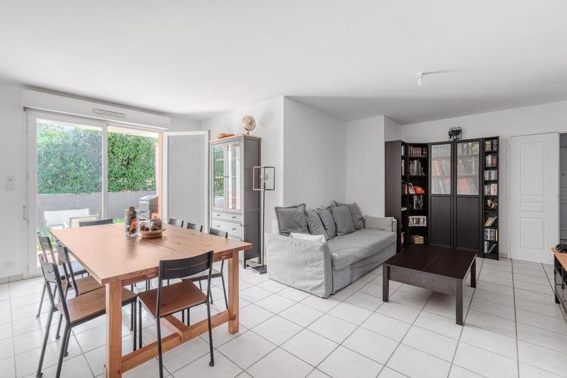 Appartement - 82 m² - 4 pièces