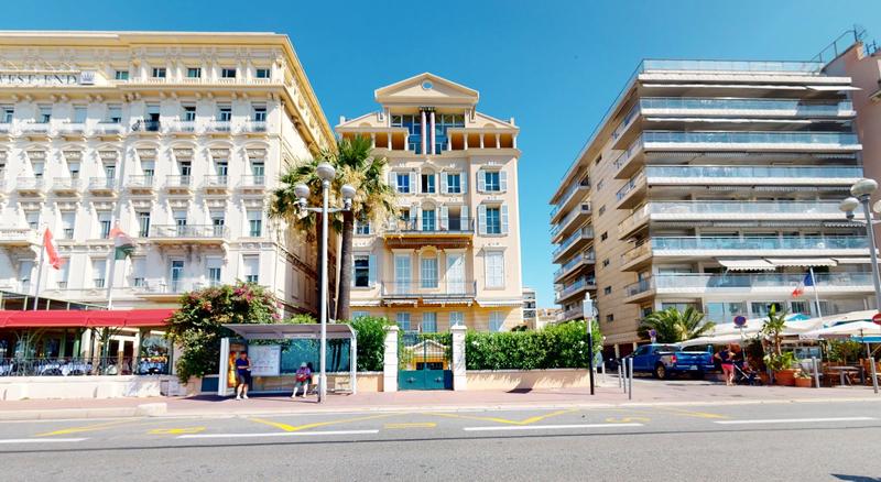 Local commercial - 210 m²