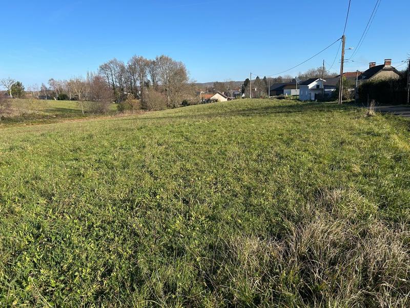 Terrain constructible - 1 796 m²