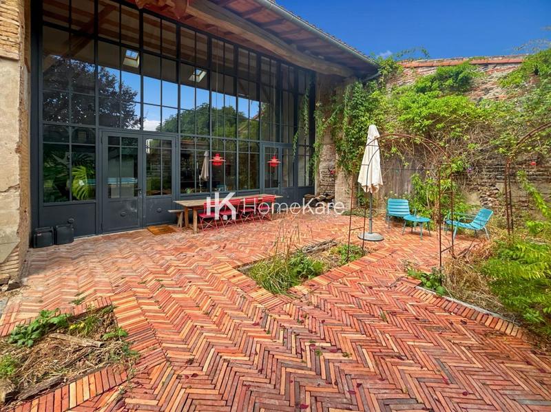 Maison ancienne - 435 m² - 10 pièces