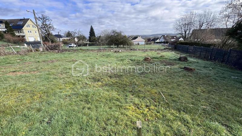 Terrain constructible - 736 m²