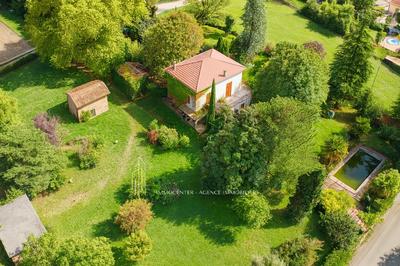 Villa - 300 m² - 9 pièces