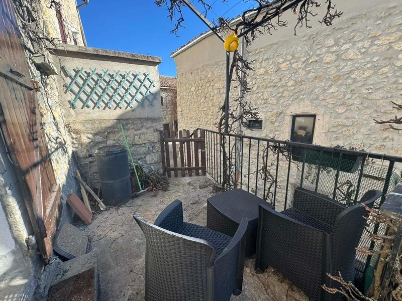 Maison de village - 100 m² - 4 pièces