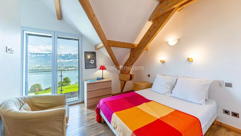 Maison - 207 m² - 10 pièces