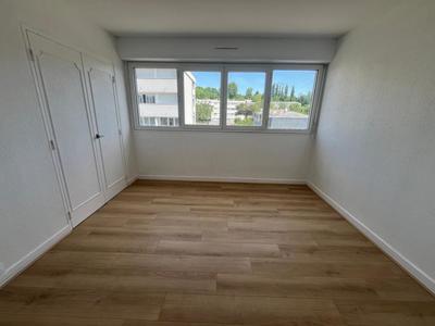 Appartement ancien - 62 m² - 3 pièces