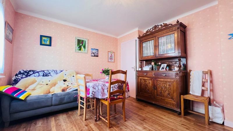 Maison de ville - 90 m² - 7 pièces