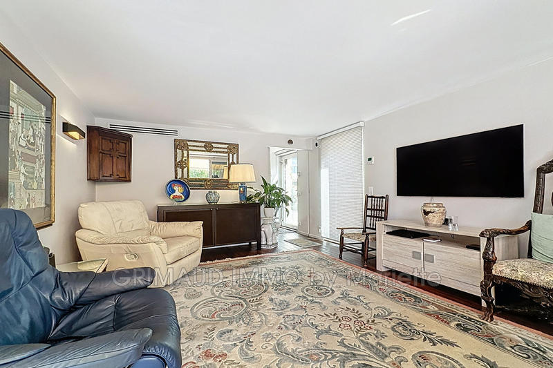 Appartement - 95 m² - 4 pièces