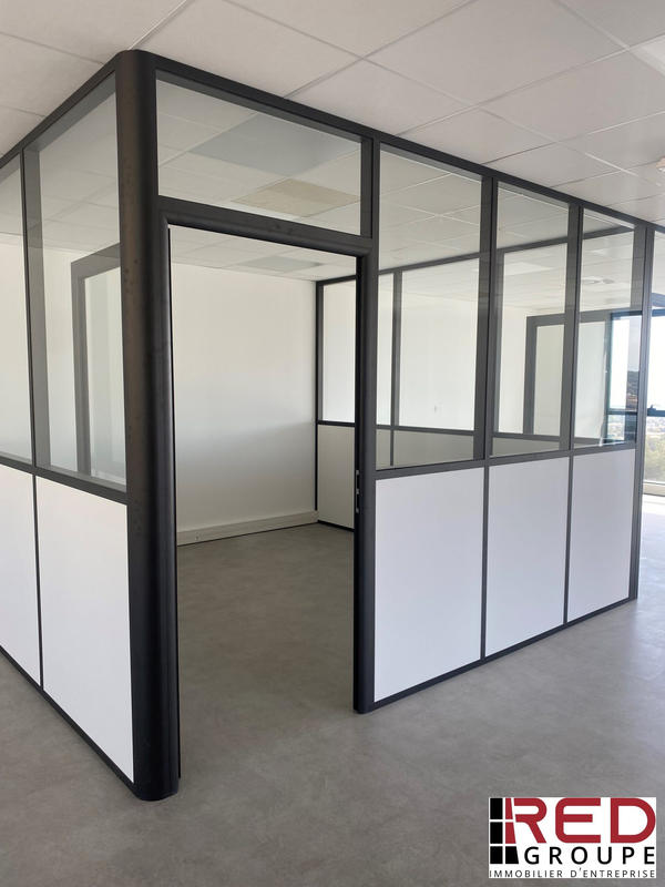 Bureau - 142 m²