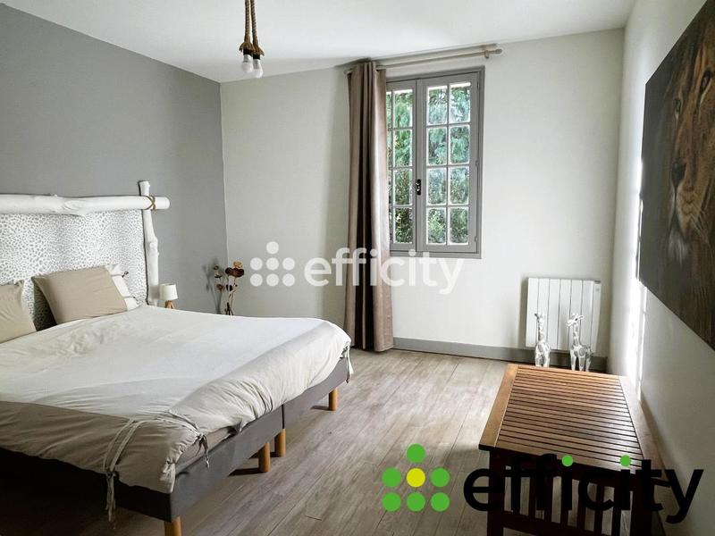 Maison de village - 360 m² - 10 pièces