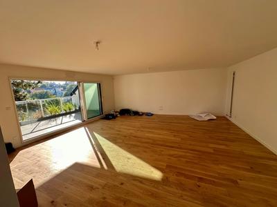 Appartement - 110 m² - 4 pièces