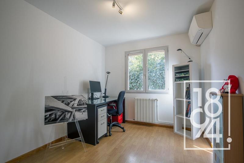 Appartement - 137 m² - 4 pièces