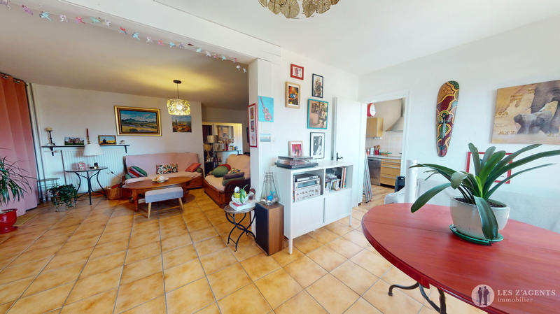 Appartement - 102 m² - 4 pièces