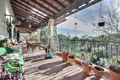 Maison - 220 m² - 6 pièces