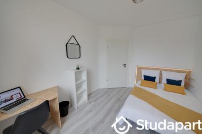 Chambre - 12 m² - 1 pièce