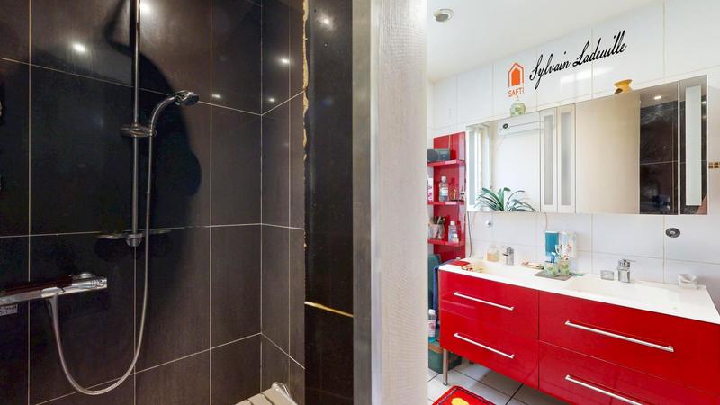 Maison - 160 m² - 7 pièces