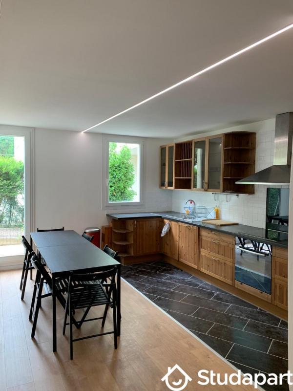 Appartement - 99 m² - 6 pièces