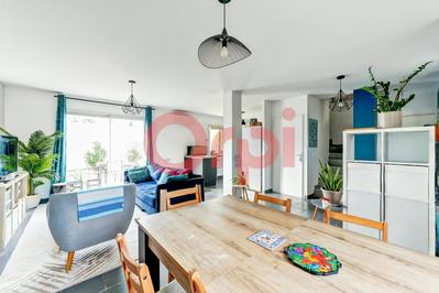 Maison - 97 m² - 4 pièces