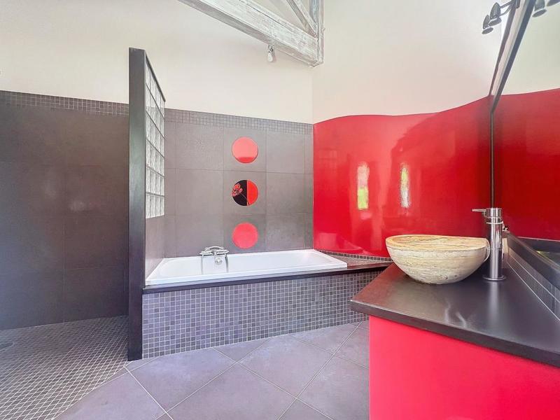 Maison - 253 m² - 5 pièces