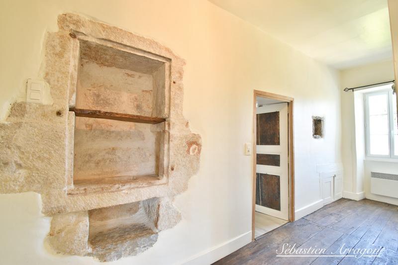 Maison en pierre - 190 m² - 8 pièces