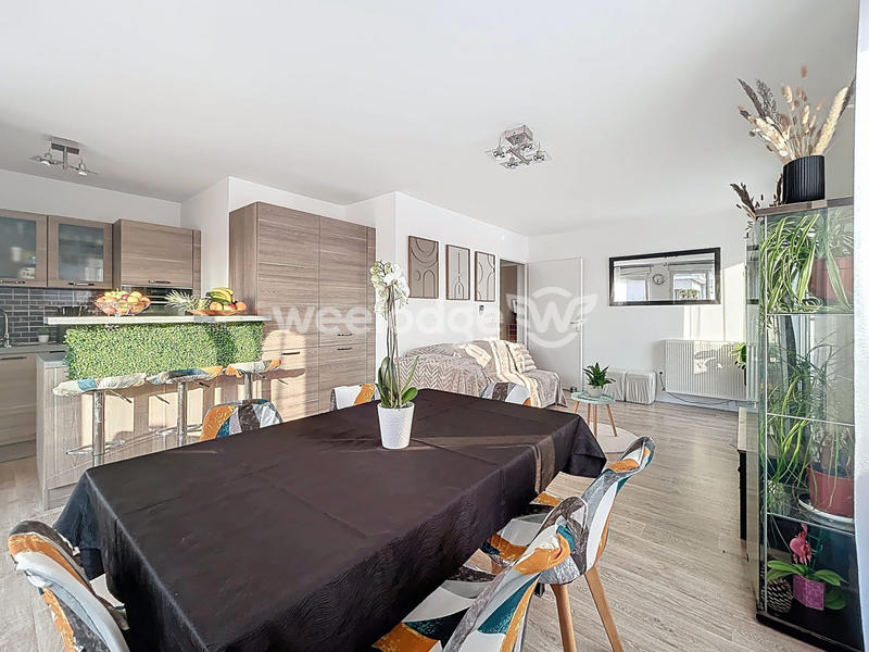 Appartement - 85 m² - 4 pièces