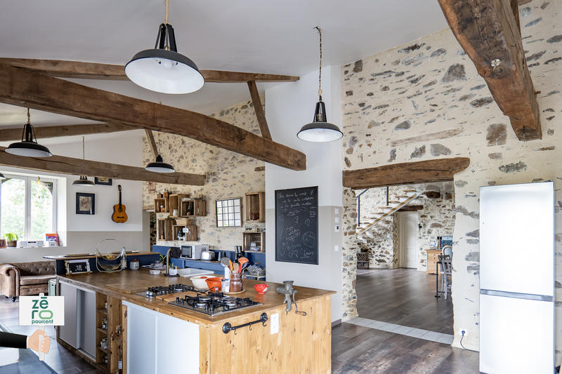 Maison - 281 m² - 8 pièces