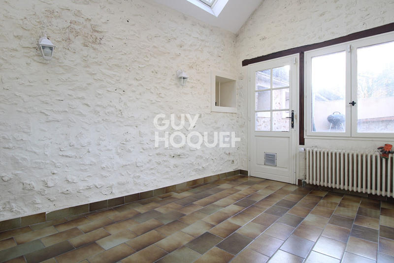 Maison - 211 m² - 7 pièces