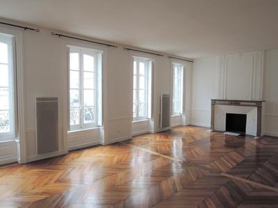 Appartement - 70 m² - 2 pièces